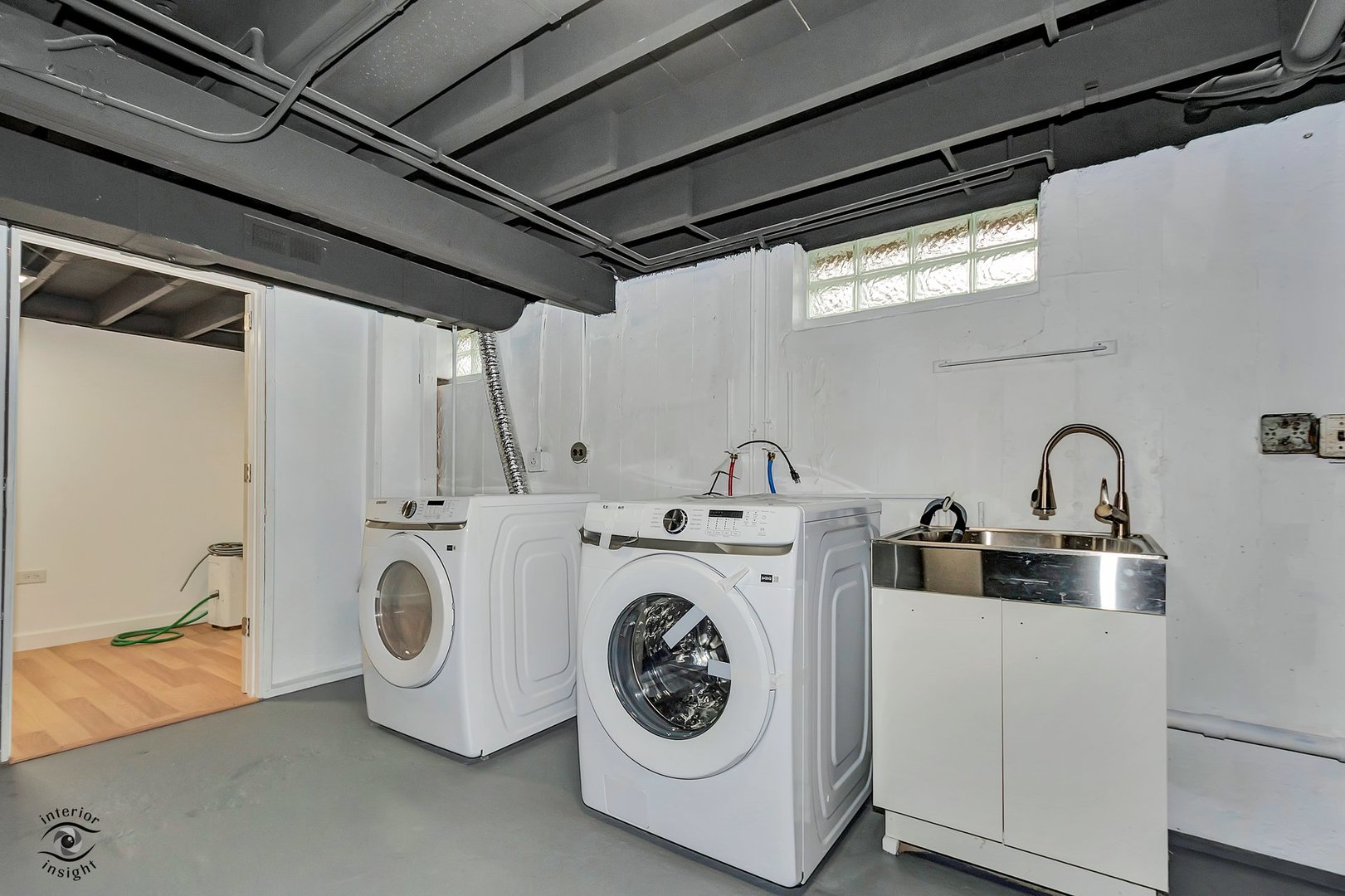 748 73rd Court Willowbrook, IL 60527 - Photo 28 of 36 a utility room with dryer and washer