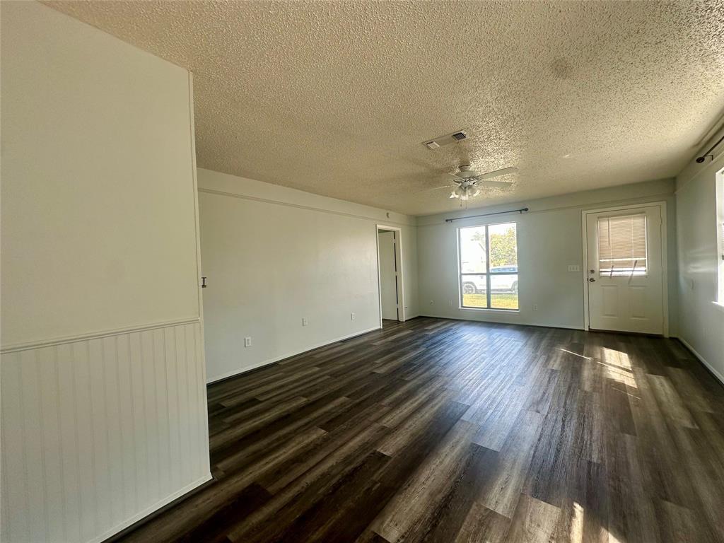 2450 40th Street Southeast Paris, TX 75460 - Photo 3 of 9