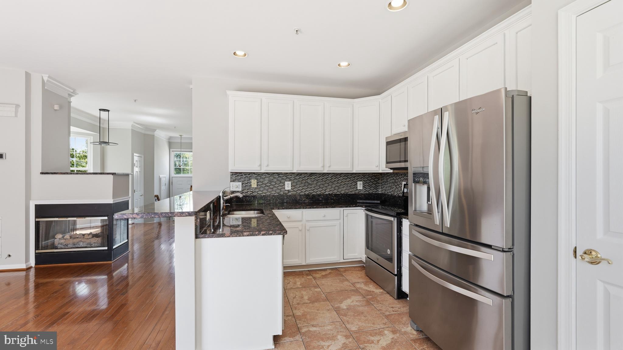 8100 Cerromar Way Gainesville, VA 20155 - Photo 11 of 41