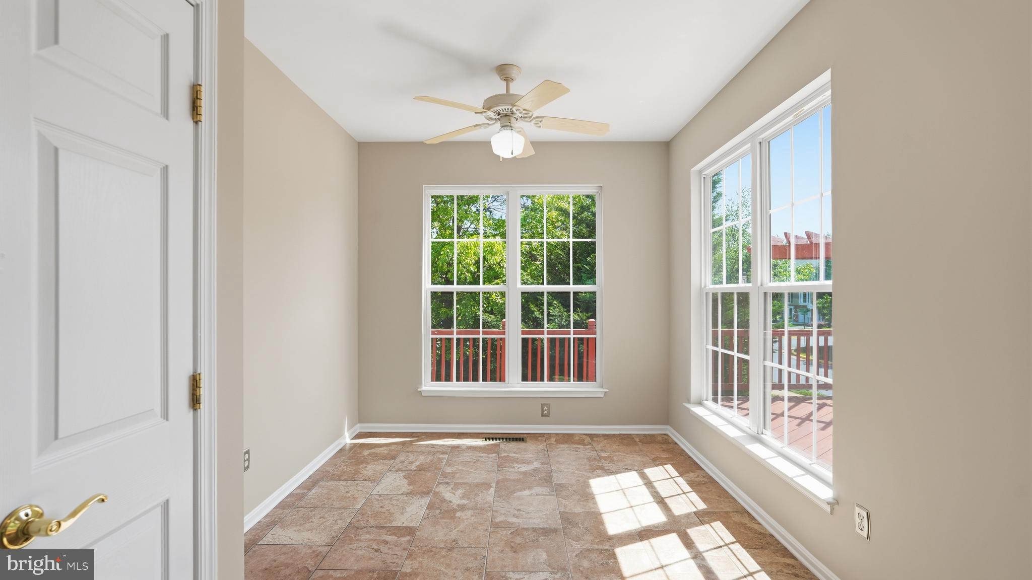 8100 Cerromar Way Gainesville, VA 20155 - Photo 15 of 41