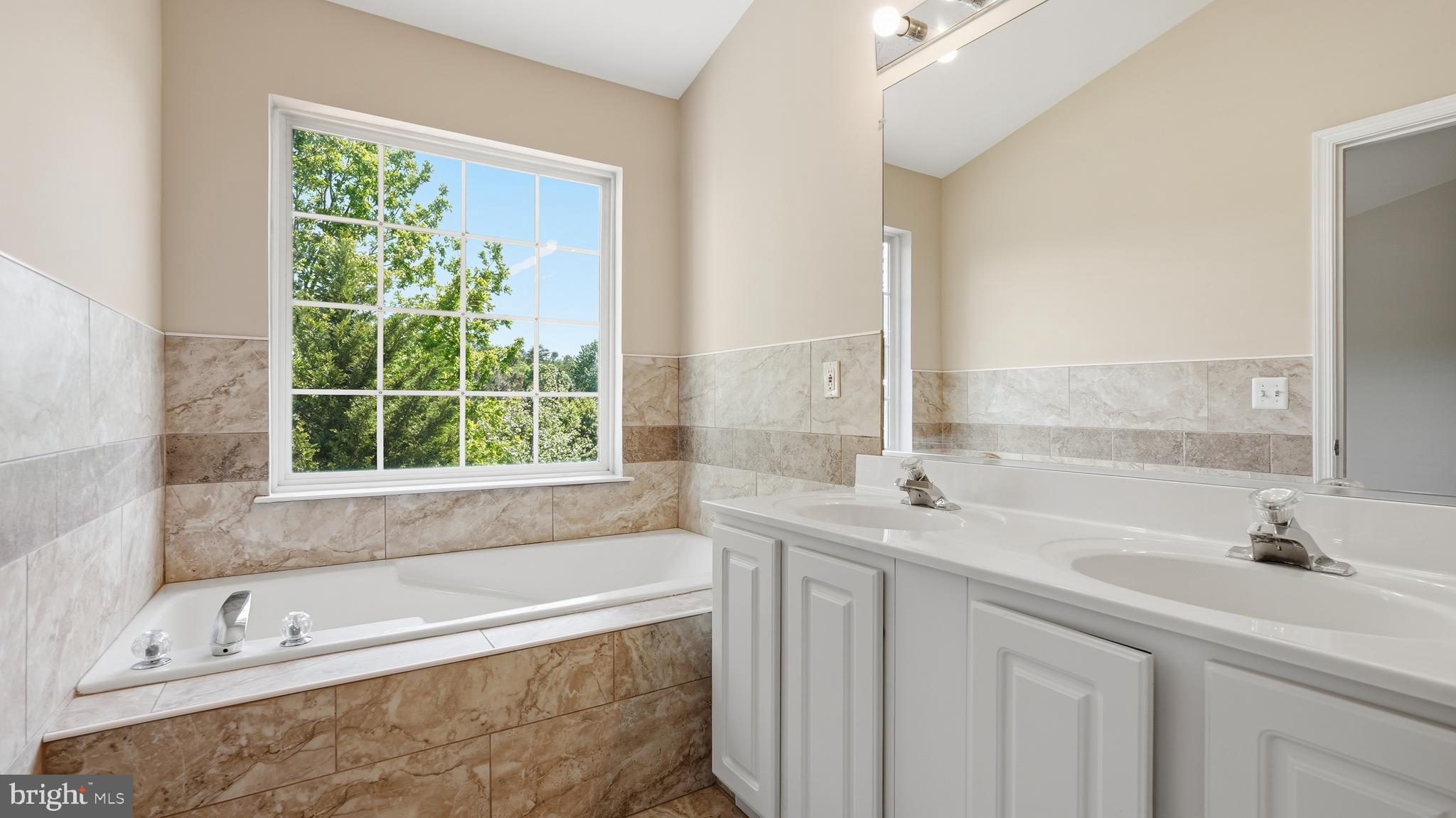 8100 Cerromar Way Gainesville, VA 20155 - Photo 22 of 41