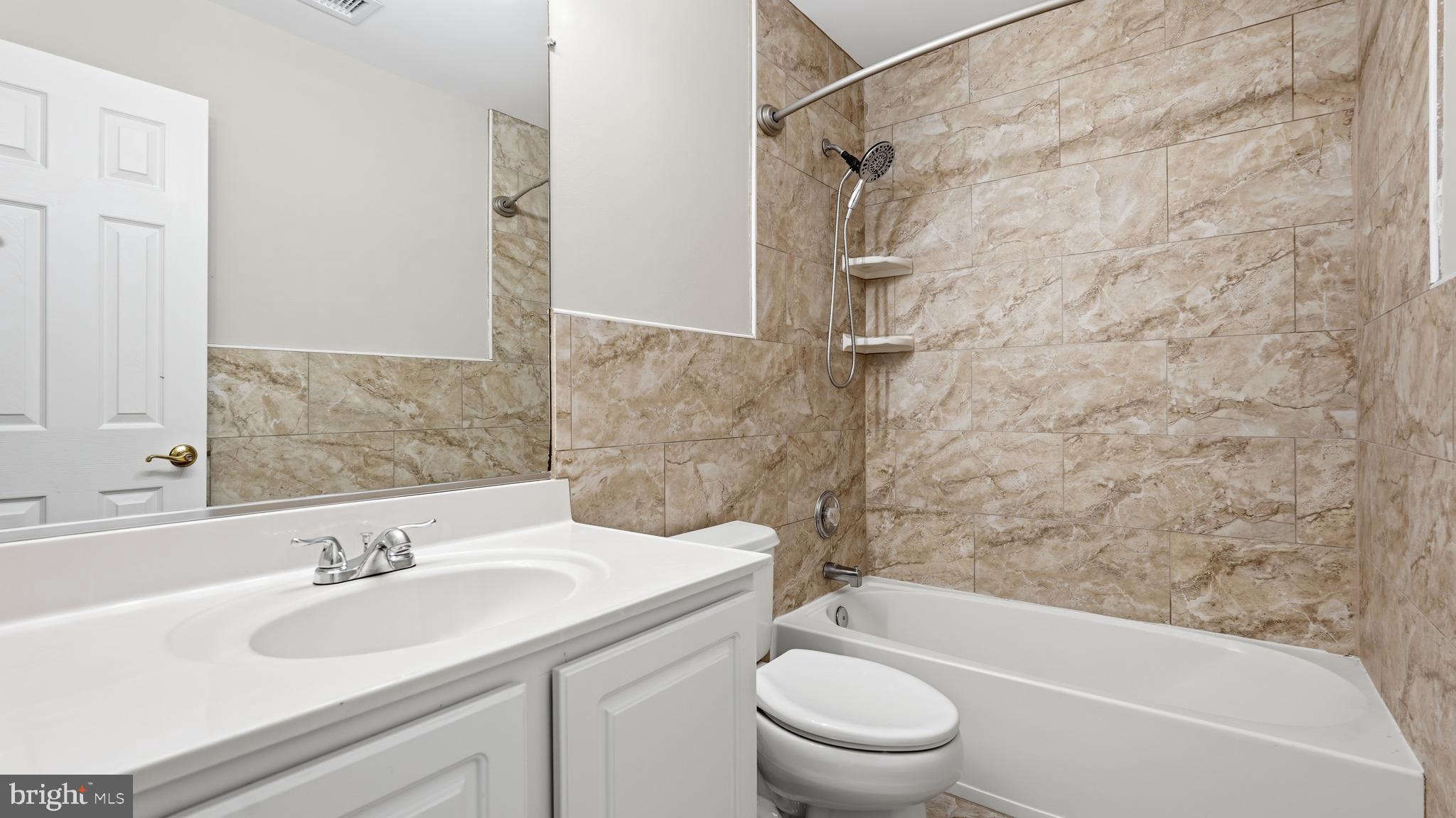 8100 Cerromar Way Gainesville, VA 20155 - Photo 25 of 41