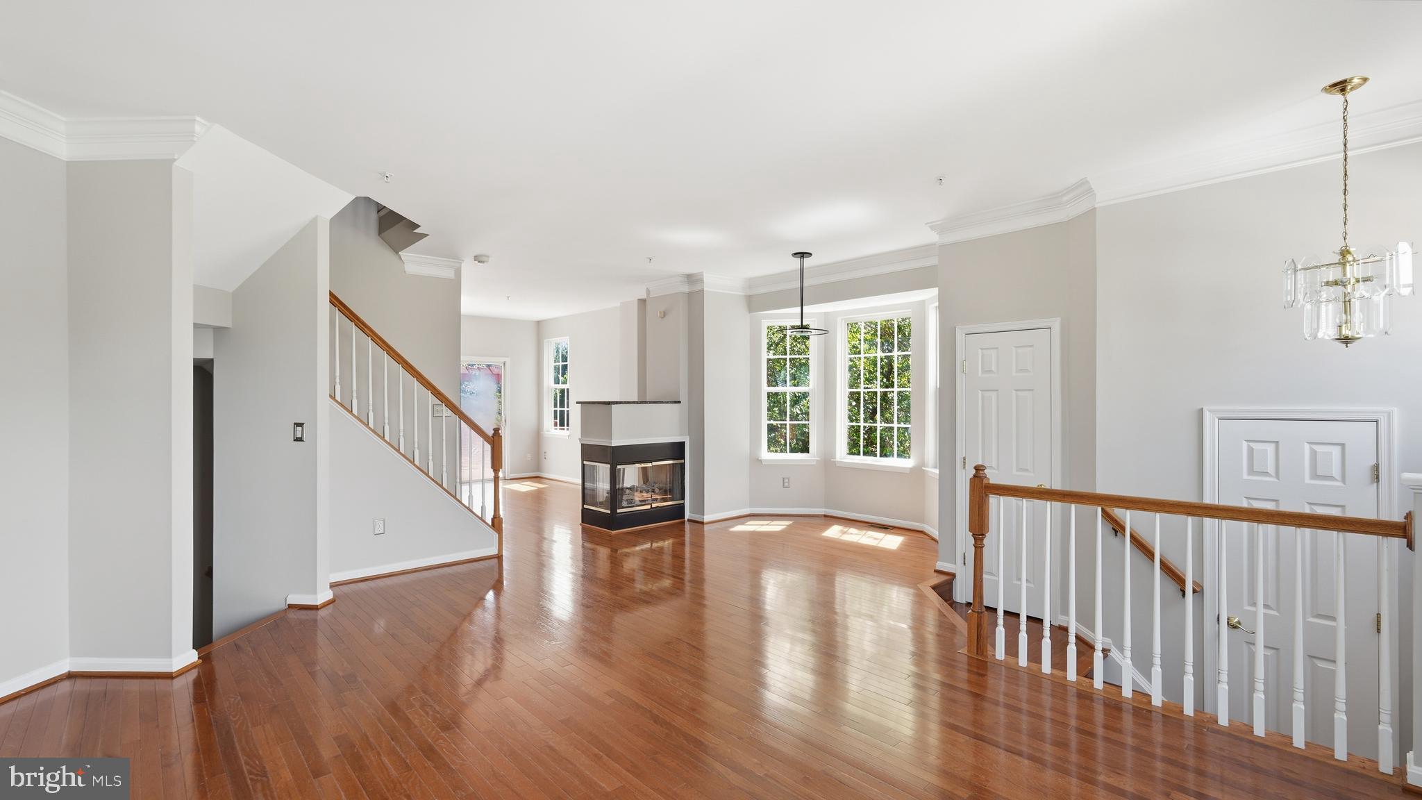 8100 Cerromar Way Gainesville, VA 20155 - Photo 5 of 41