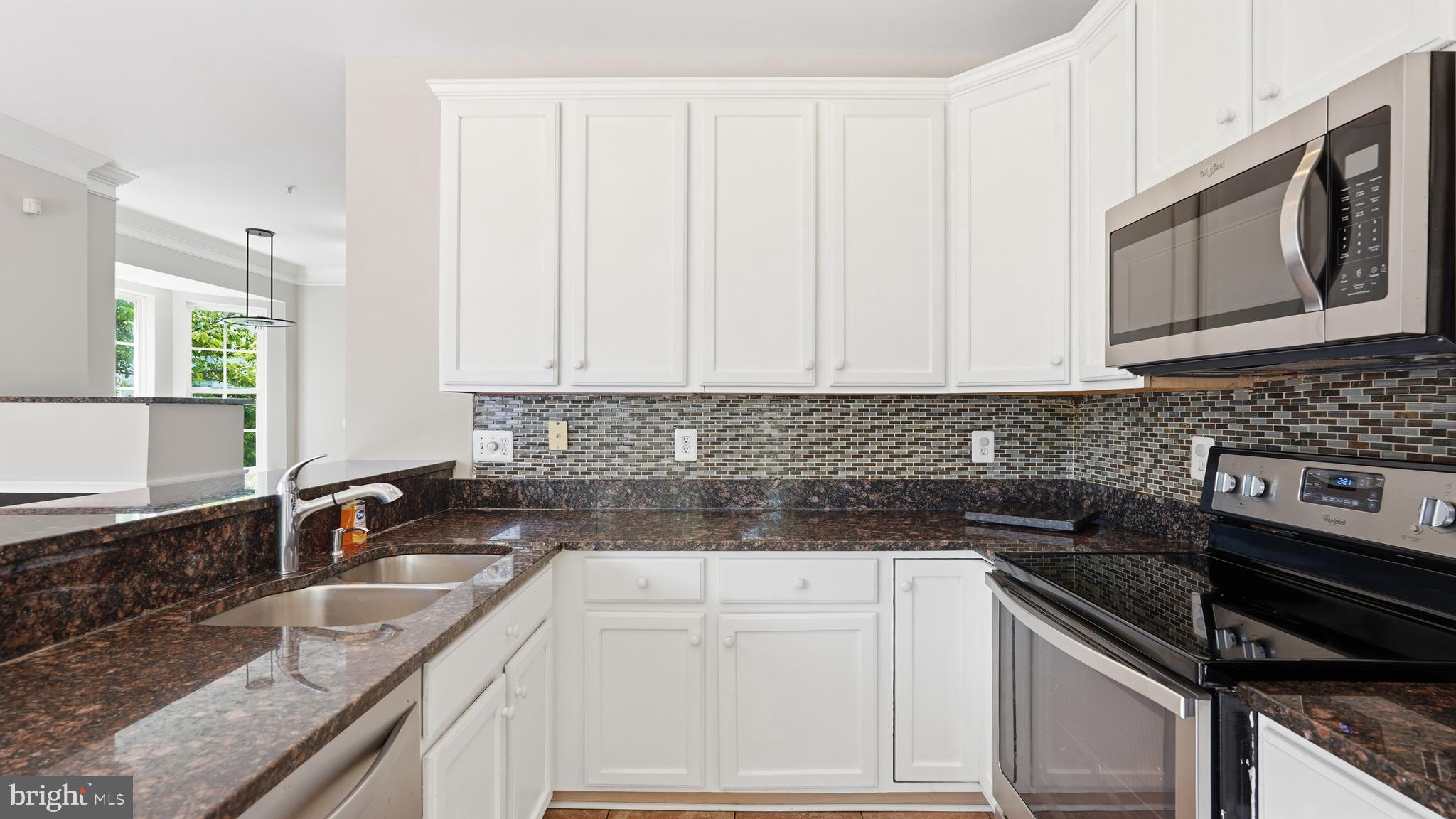 8100 Cerromar Way Gainesville, VA 20155 - Photo 10 of 41