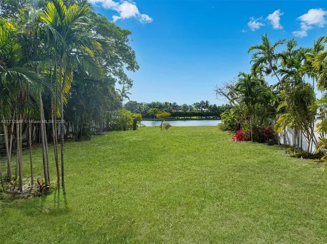 $15,750,000 | 9224 Bay Drive, Surfside, FL 33154