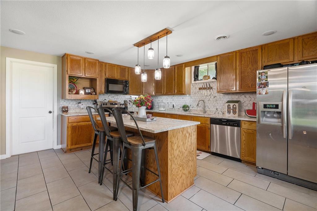 16527 Varner Road Mayview, MO 64071 - Photo 7 of 34