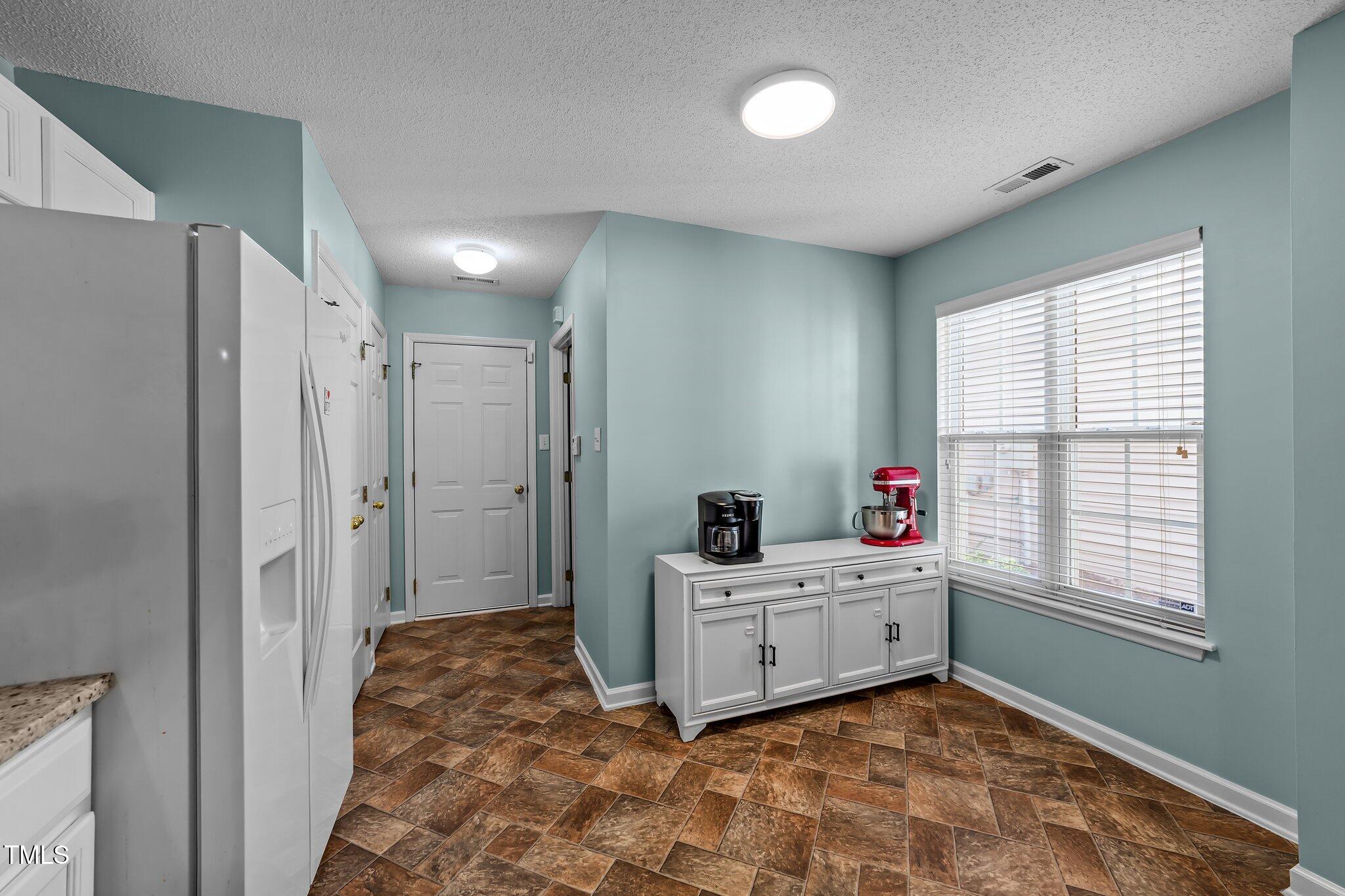 209 Intern Way Durham, NC 27713 - Photo 6 of 54 27-web-or-mls-VB4A9613