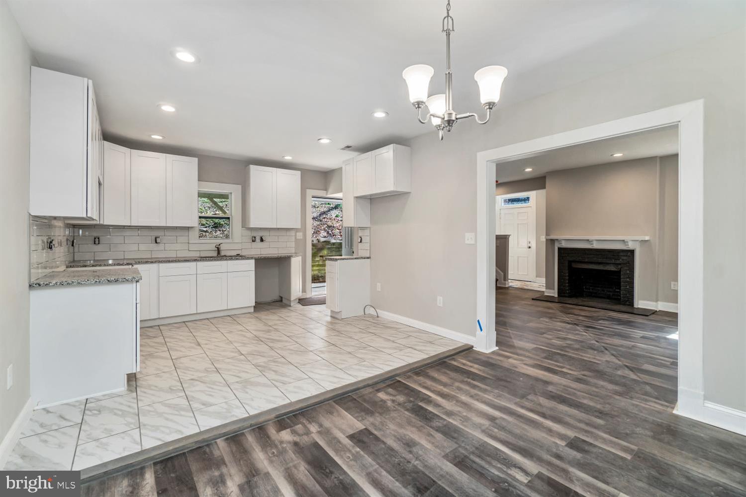 5409 Falls Rd Terrace Baltimore, MD 21210 - Photo 12 of 37