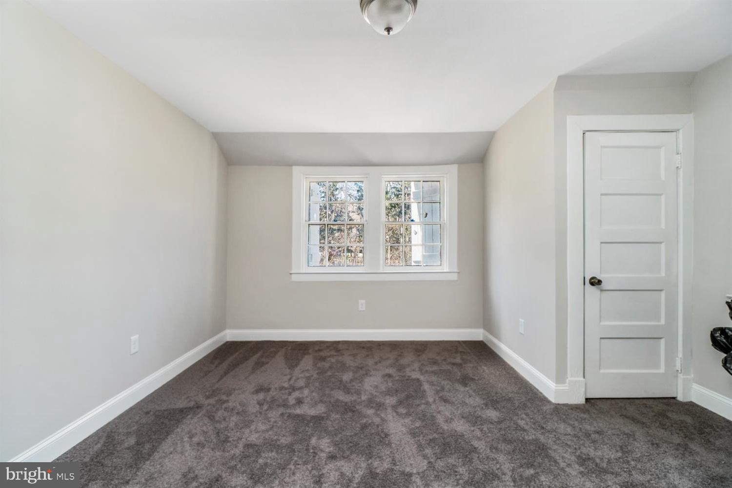 5409 Falls Rd Terrace Baltimore, MD 21210 - Photo 20 of 37