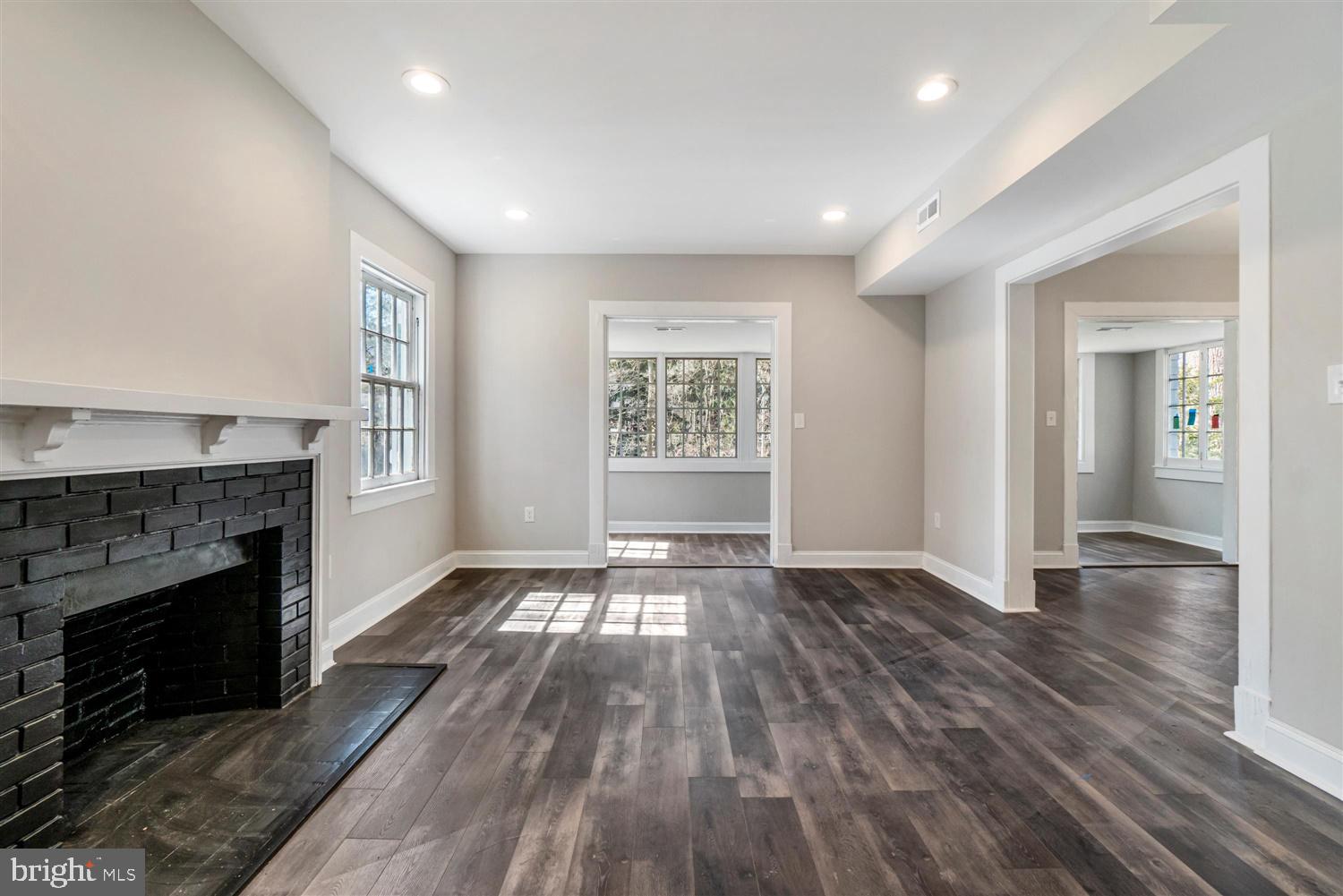5409 Falls Rd Terrace Baltimore, MD 21210 - Photo 5 of 37