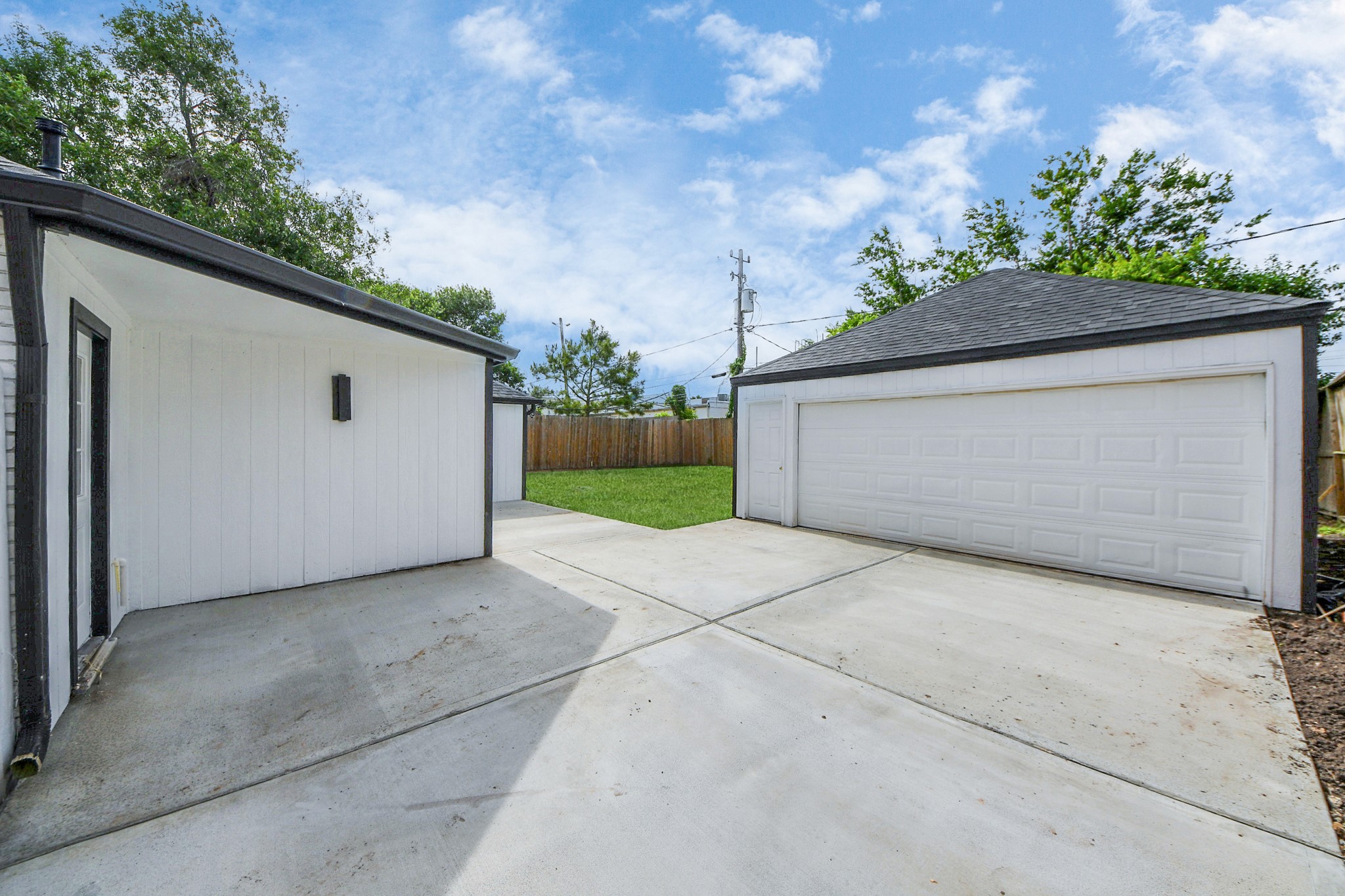6249 Locke Lane Houston, TX 77057 - Photo 9 of 47