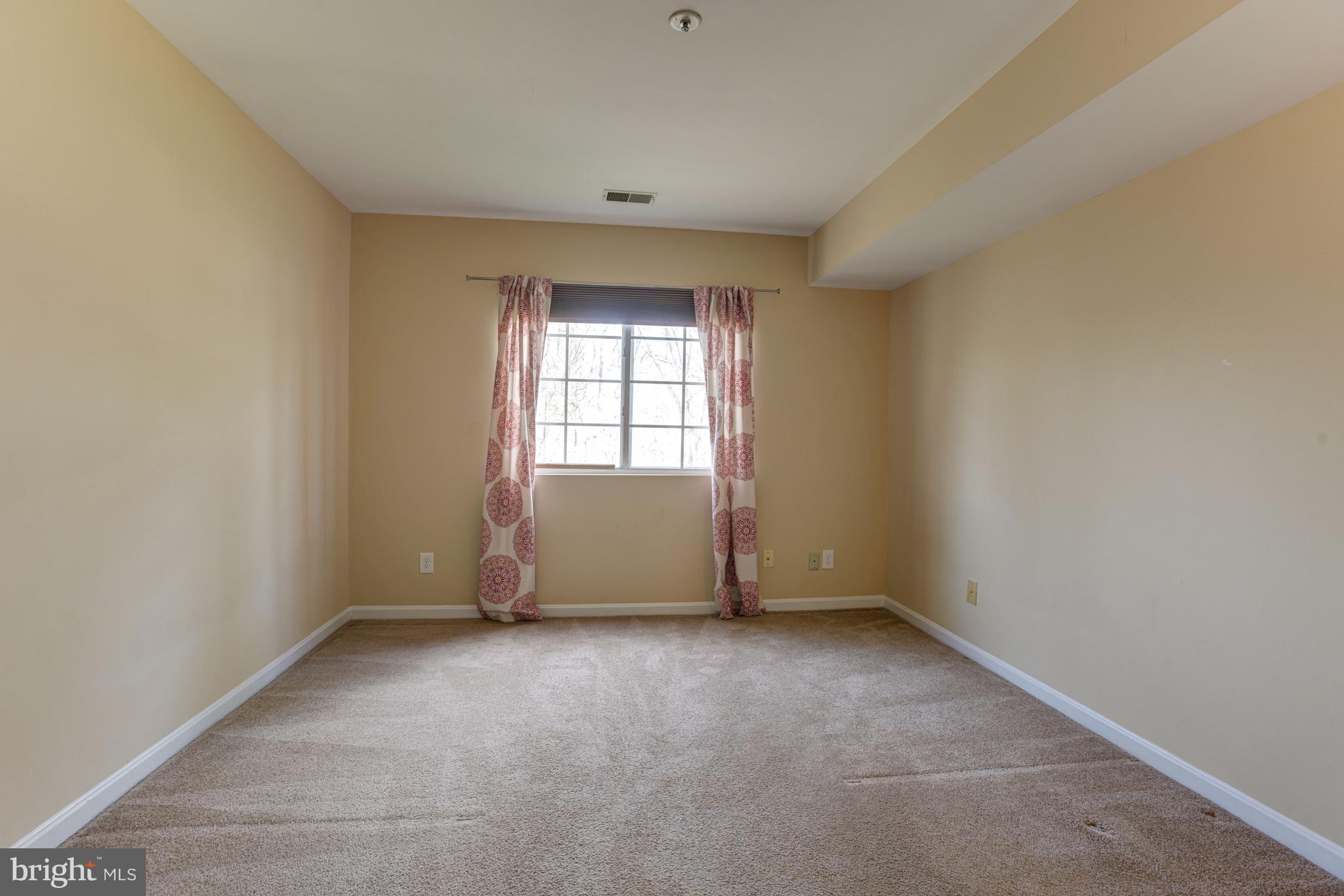 4920 Columbia Road, Unit 2 96 Columbia, MD 21044 - Photo 9 of 17 Bedroom 2