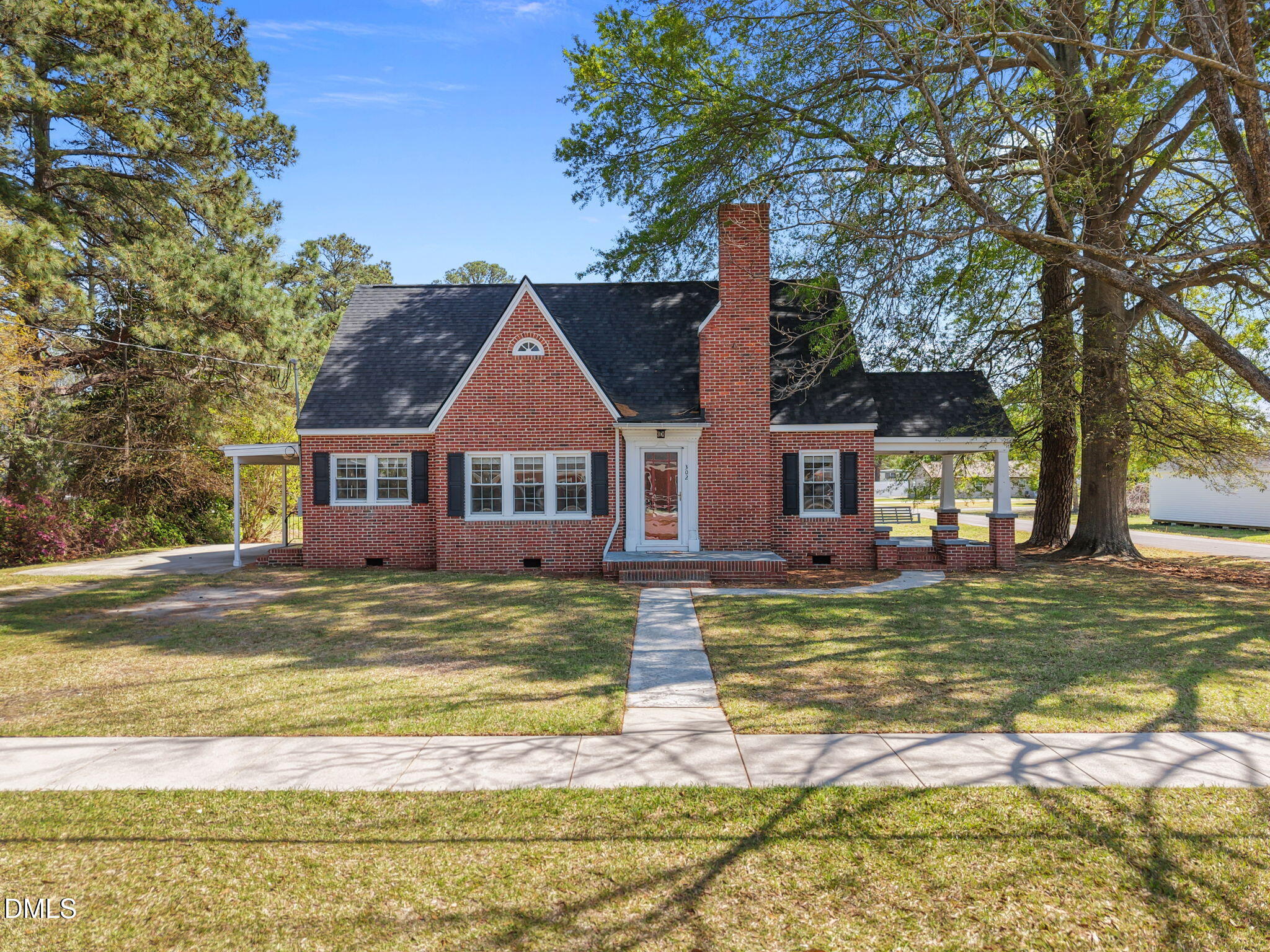 302 West Main Street Micro, NC 27576 - Photo 1 of 52 1-web-or-mls-DJI_20260401120426_0812_D