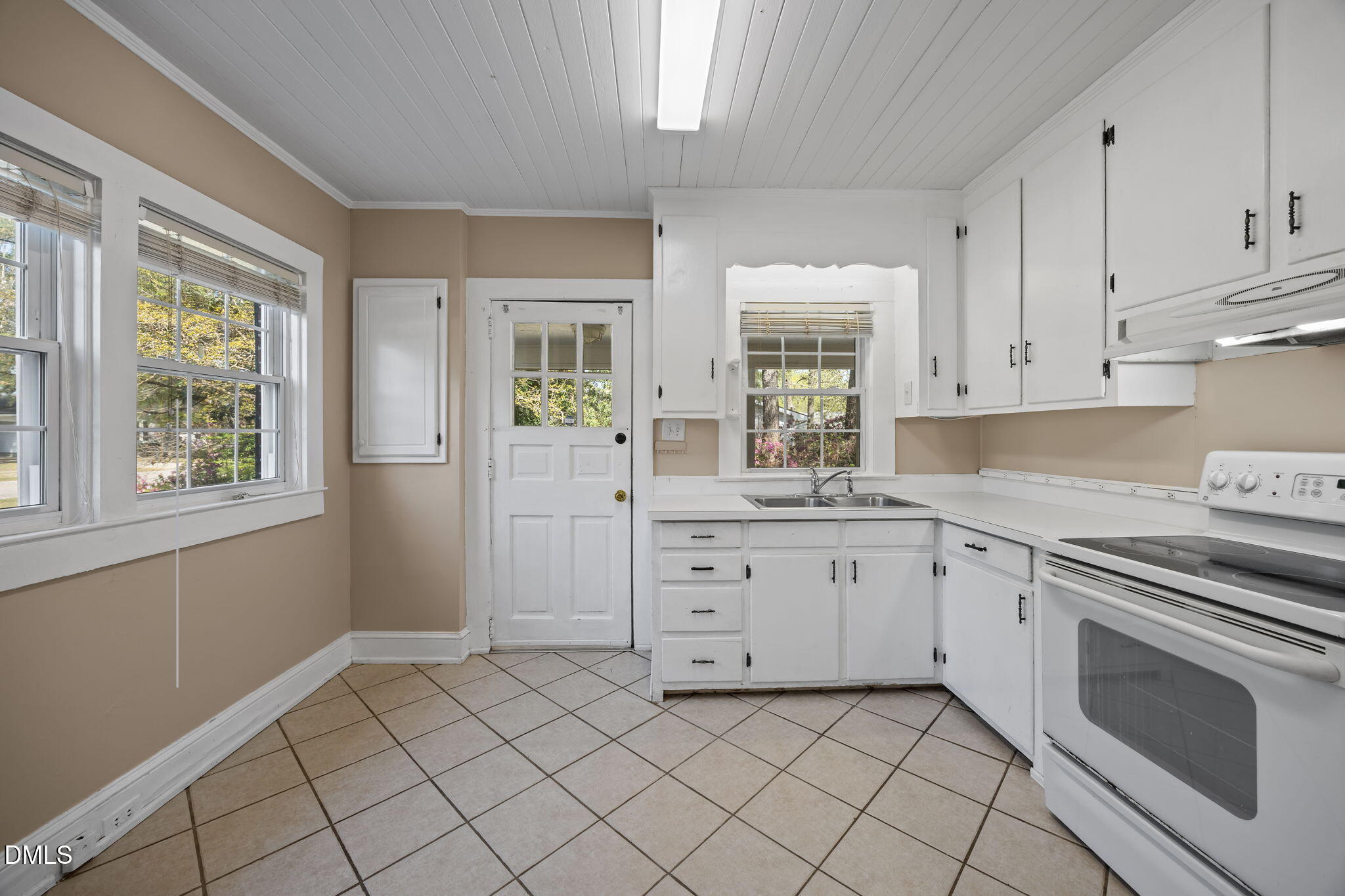 302 West Main Street Micro, NC 27576 - Photo 20 of 52 27-web-or-mls-IMG_6715