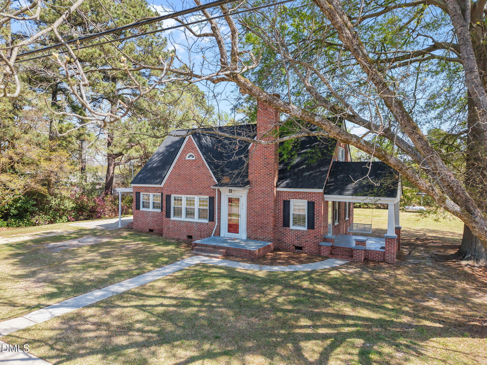 302 West Main Street Micro, NC 27576 - Photo 7 of 52 7-web-or-mls-DJI_20260401120647_0820_D c
