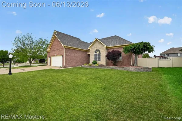 $414,900 | 28817 Sugar Island Court, Rockwood, MI 48173