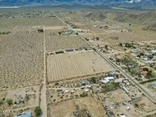 9125 Mesa Road Lucerne Valley, CA 92356 - Photo 40 of 55 a view of a bathroom
