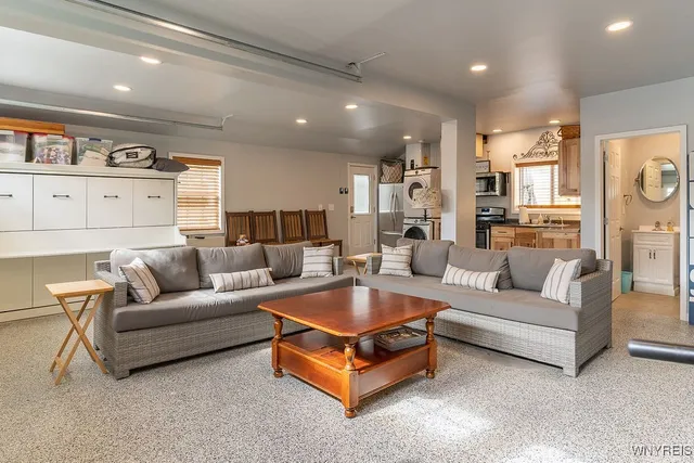 $749,900 | 101 Oval Street, Brant, NY 14081