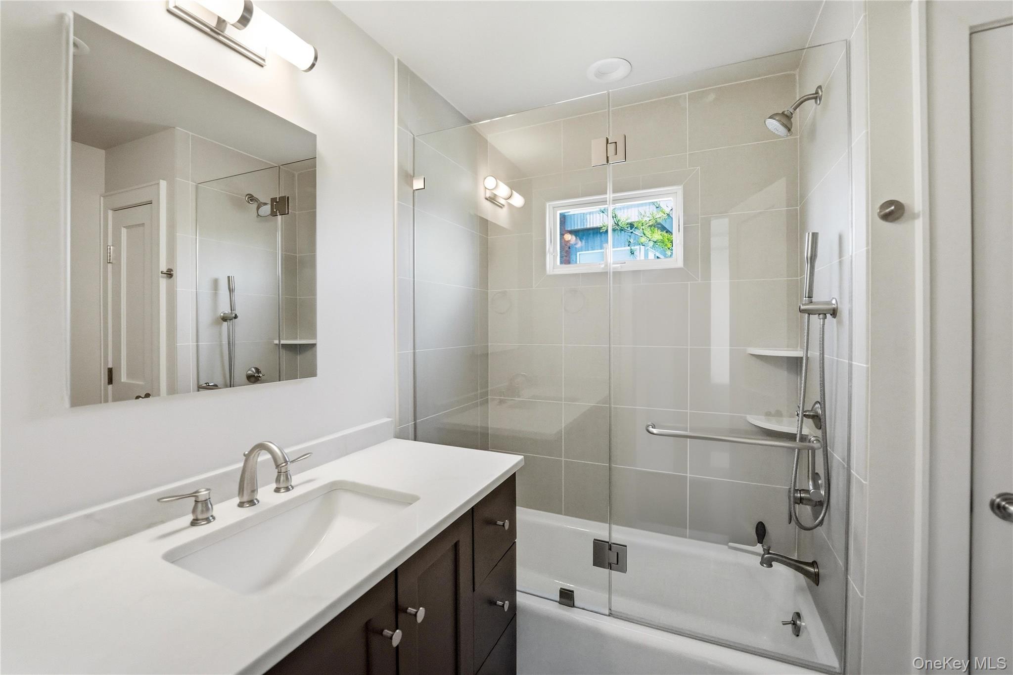 355 Dune Road Westhampton Beach, NY 11978 - Photo 14 of 16