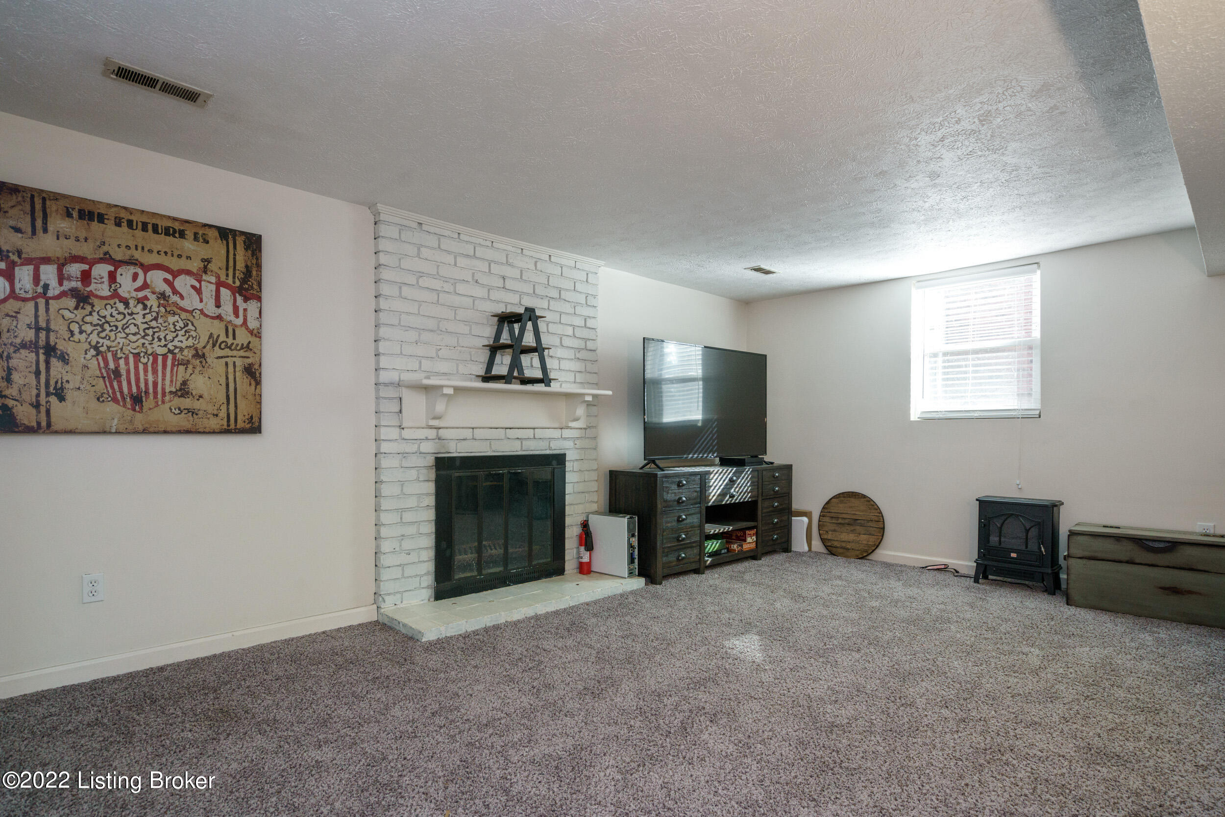 809 Echo Bridge Road Louisville, KY 40243 - Photo 43 of 46 809 Echo Bridge Road-41