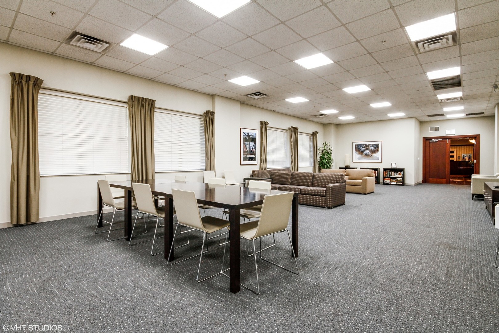 21 West Chestnut Street, Unit 902 Chicago, IL 60610 - Photo 15 of 16