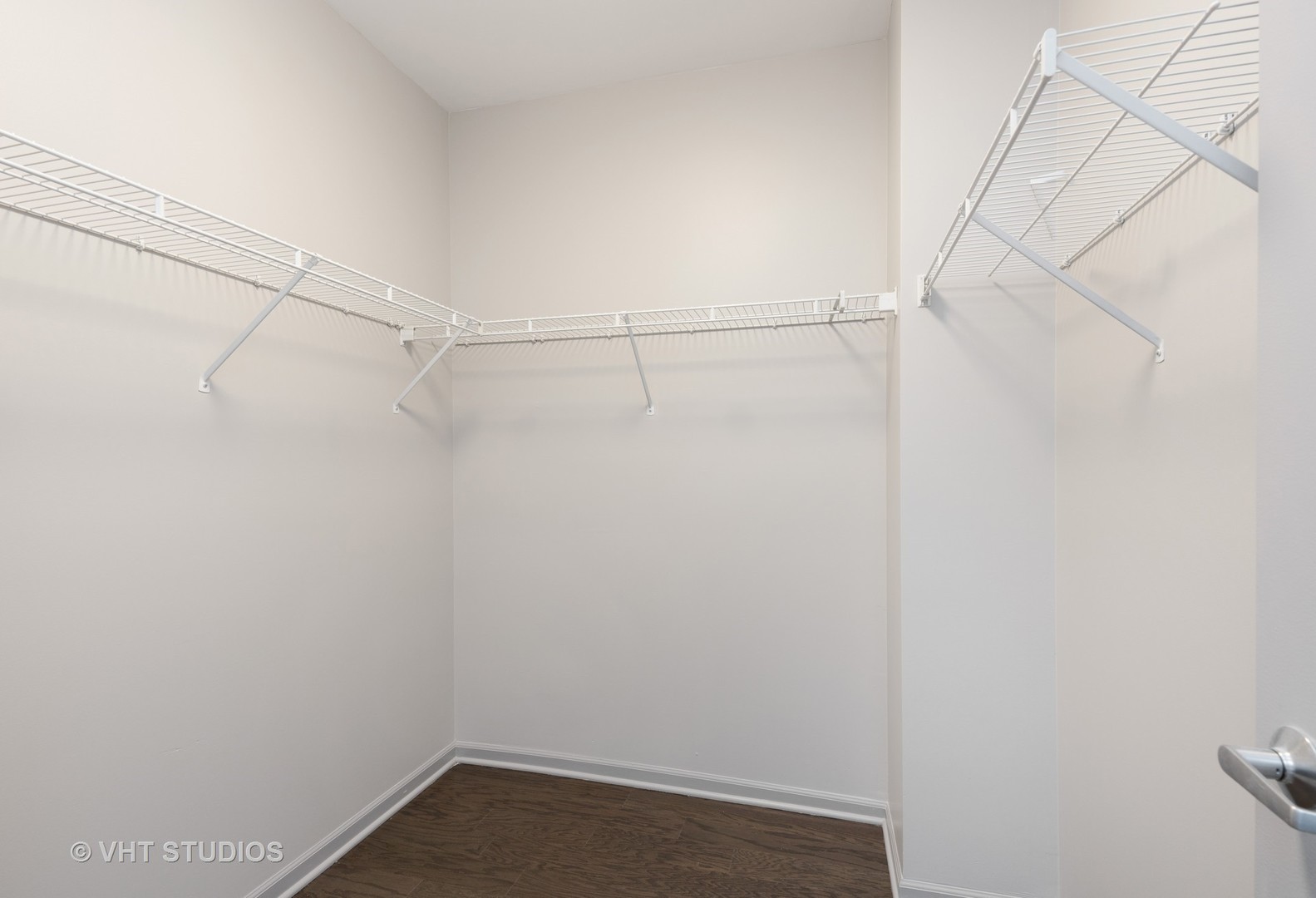 21 West Chestnut Street, Unit 902 Chicago, IL 60610 - Photo 8 of 16