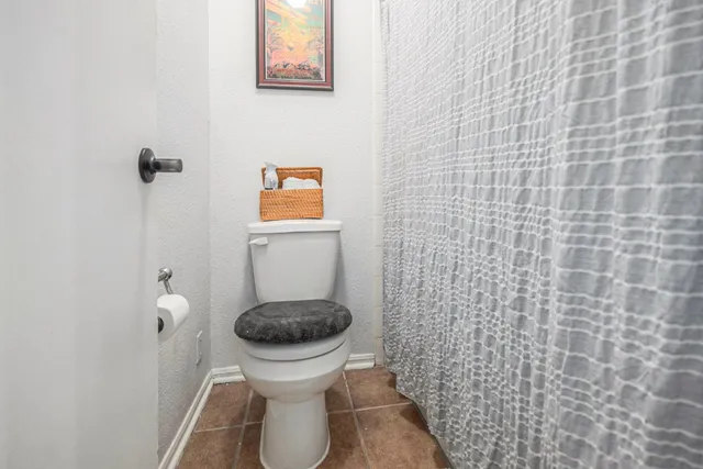 $102,000 | 250 El Dorado Boulevard, Unit 223, Webster, TX 77598