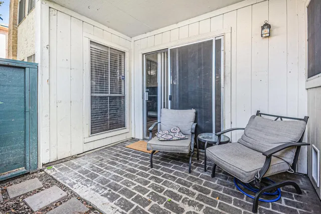 $102,000 | 250 El Dorado Boulevard, Unit 223, Webster, TX 77598