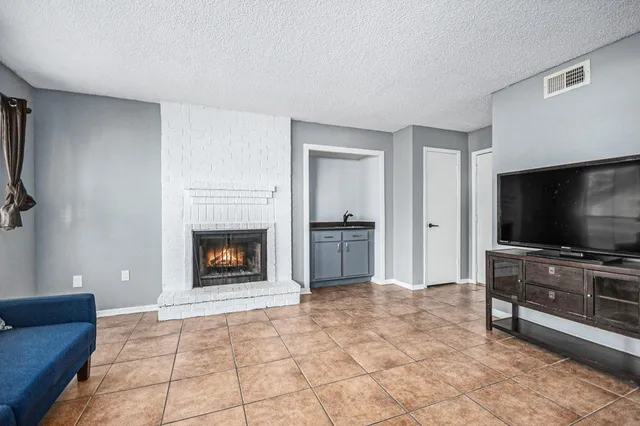 $102,000 | 250 El Dorado Boulevard, Unit 223, Webster, TX 77598