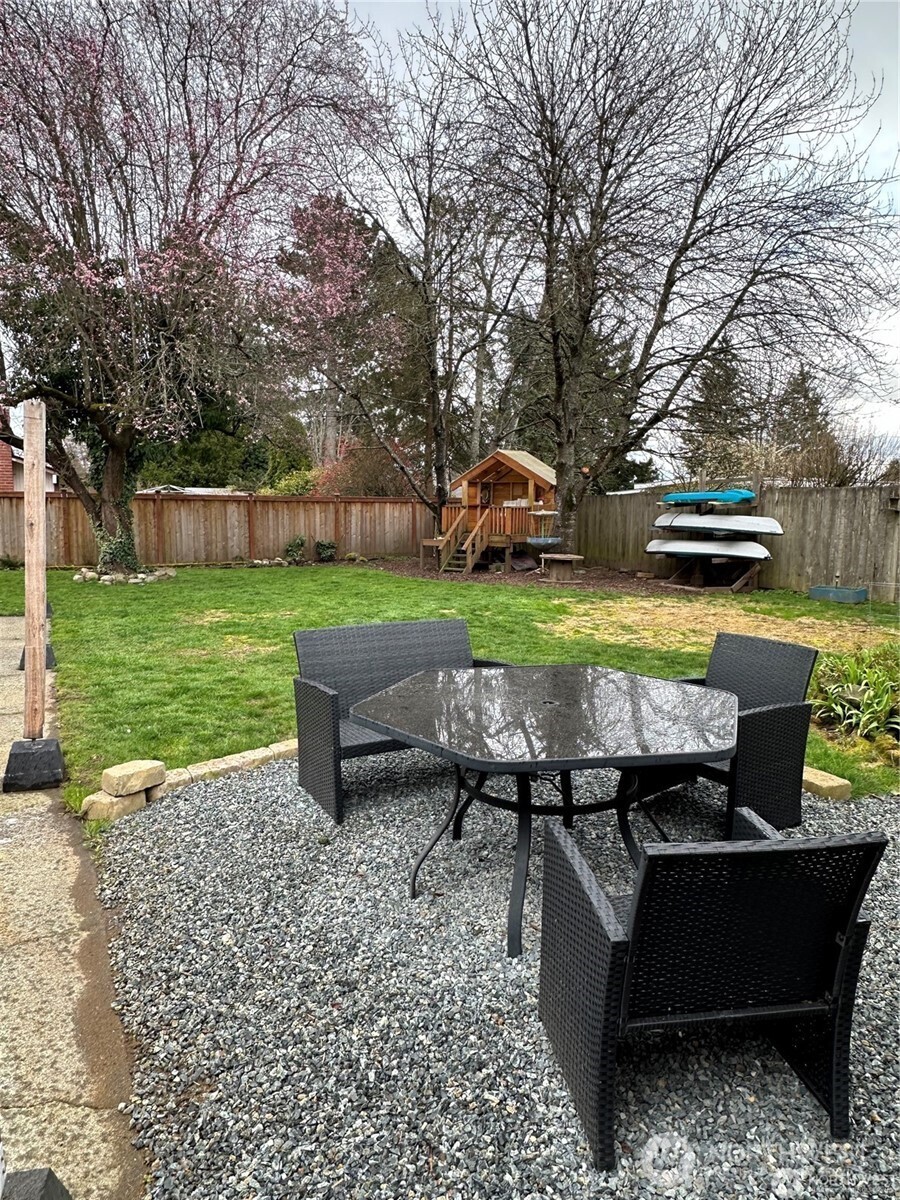 11645 Southeast 164th Street Renton, WA 98058 - Photo 8 of 9