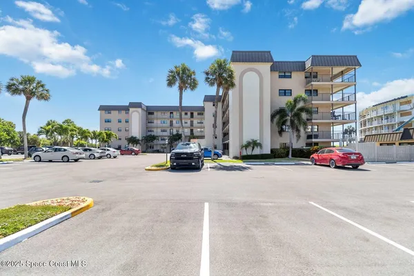 $2,450 | 4100 Ocean Beach Boulevard, Unit 307, Cocoa Beach, FL 32931