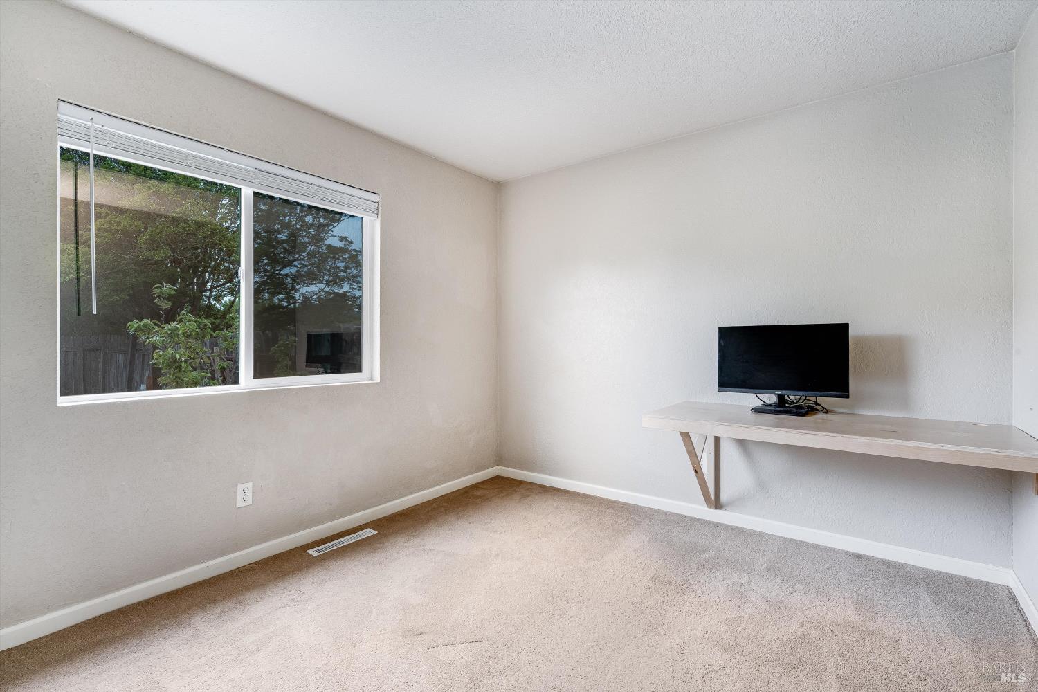 525 Oak Lake Avenue Santa Rosa, CA 95409 - Photo 26 of 74