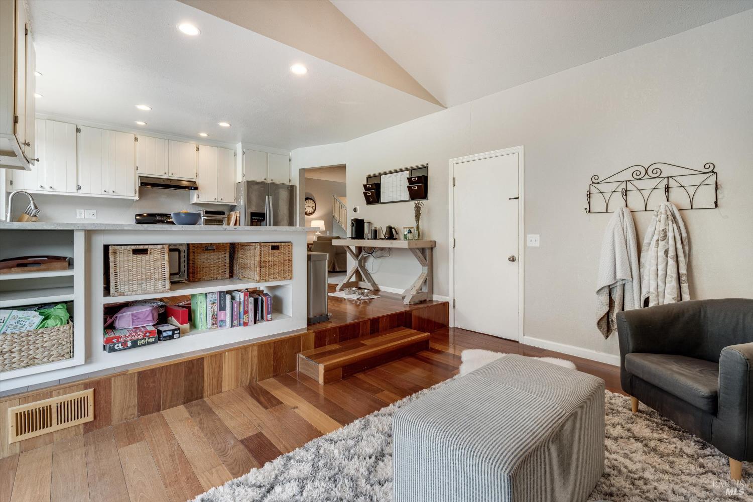 525 Oak Lake Avenue Santa Rosa, CA 95409 - Photo 9 of 74