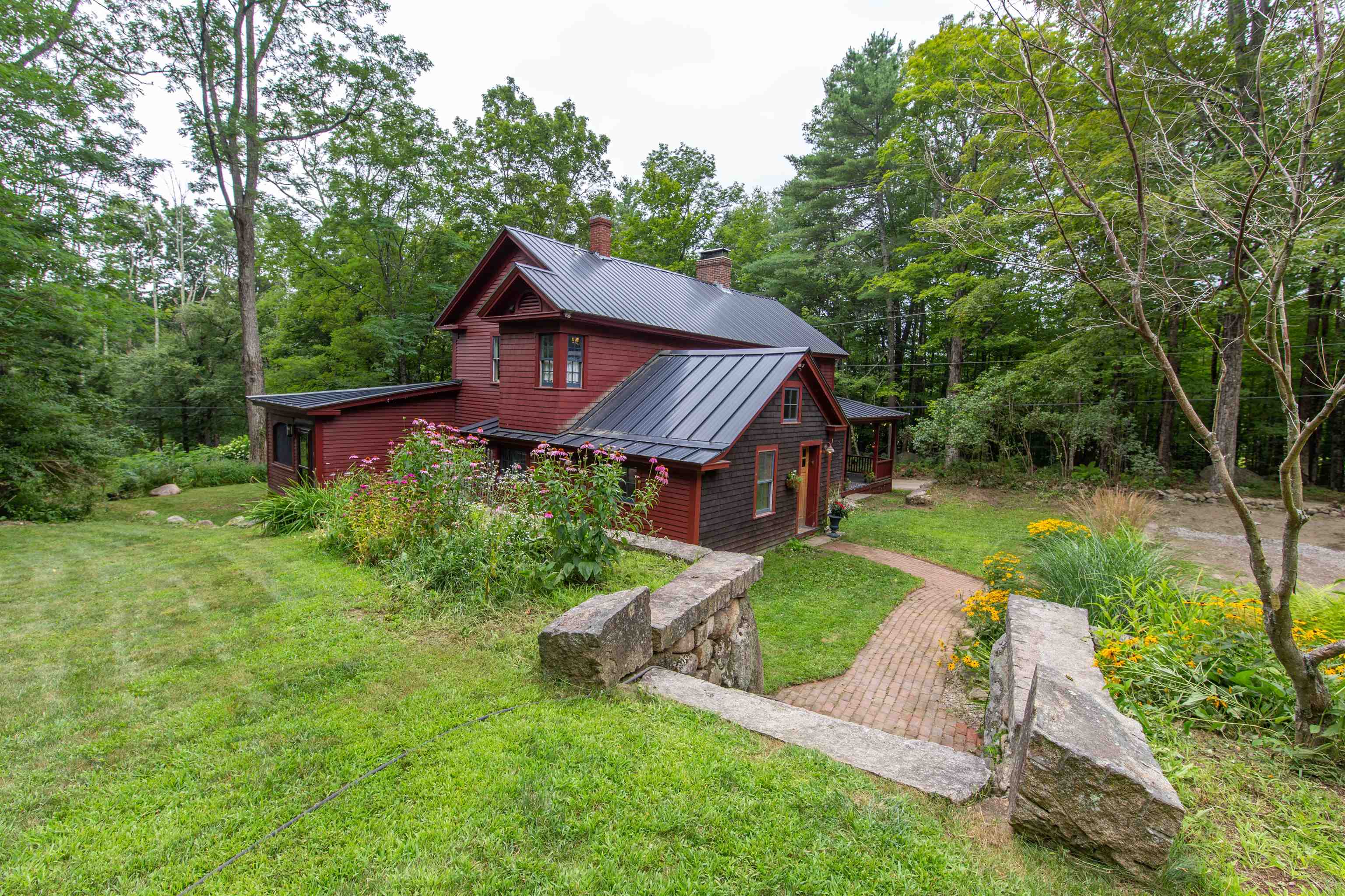 314 Old Mail Road Tamworth, NH 03886 - Photo 1 of 52