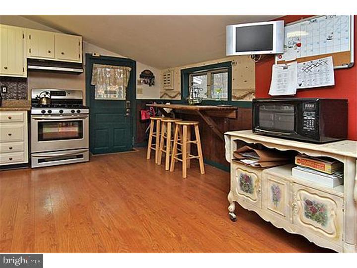 1817 Janvier Road Williamstown, NJ 08094 - Photo 4 of 22