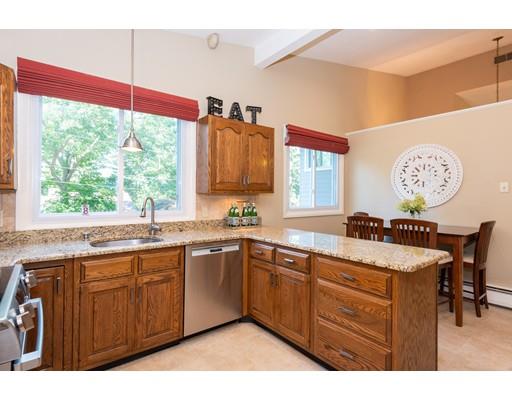 8 Doncaster Road Lynnfield, MA 01940 - Photo 11 of 39 Gallery Image 11