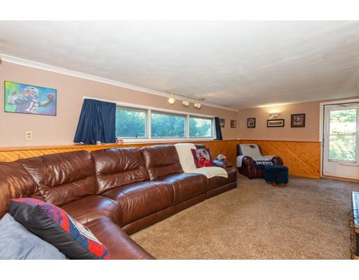 8 Doncaster Road Lynnfield, MA 01940 - Photo 24 of 39 Gallery Image 24
