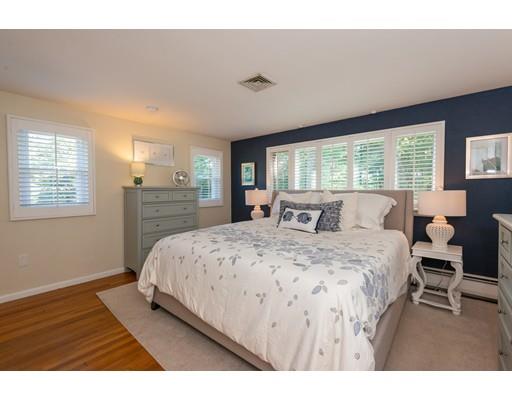 8 Doncaster Road Lynnfield, MA 01940 - Photo 29 of 39 Gallery Image 29