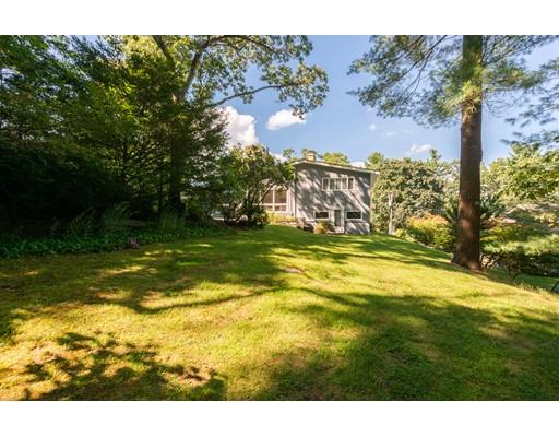 8 Doncaster Road Lynnfield, MA 01940 - Photo 8 of 39 Gallery Image 8