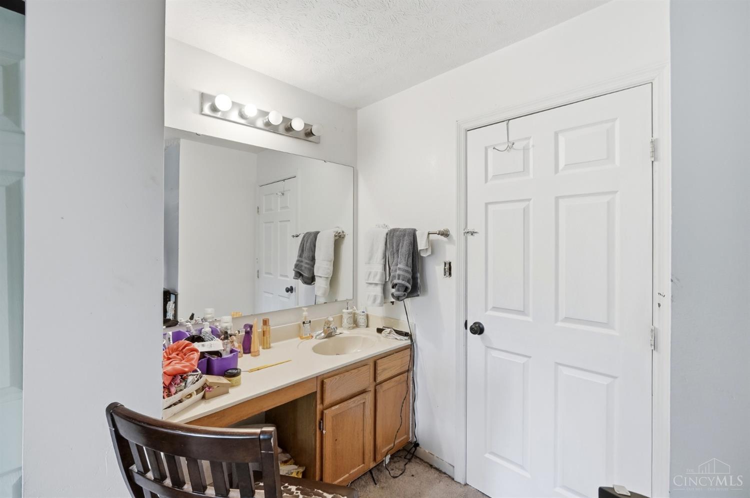 3433 Reading Road Cincinnati, OH 45229 - Photo 28 of 54