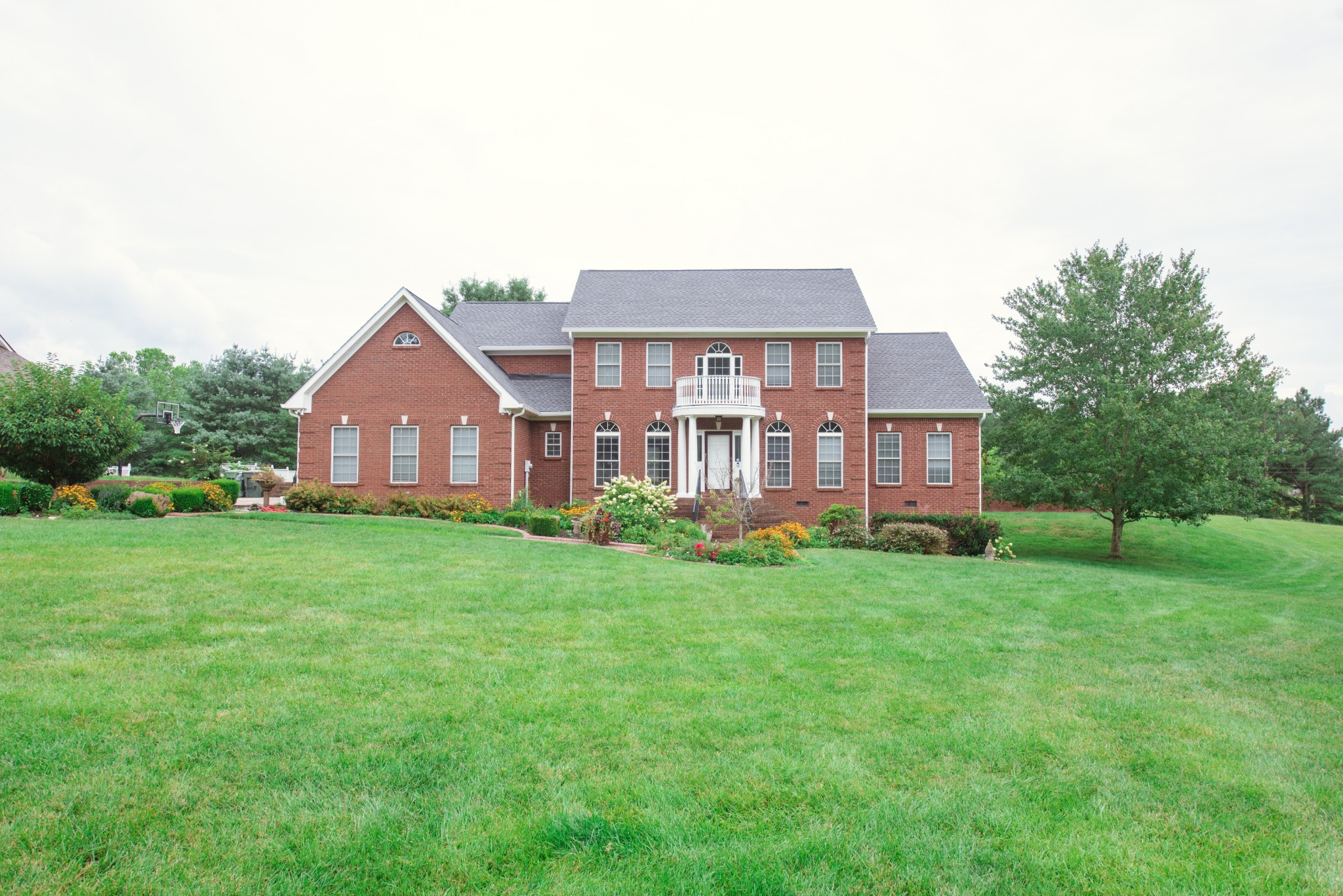 2907 Lisa Dr  