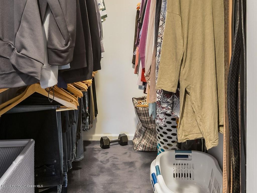 22 Tanglewood Road Middletown, NJ 07748 - Photo 19 of 36 020_Walk-in Closet