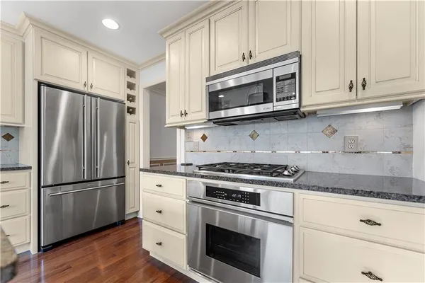 $485,000 | 410 Royal Court, Pittsburgh, PA 15234