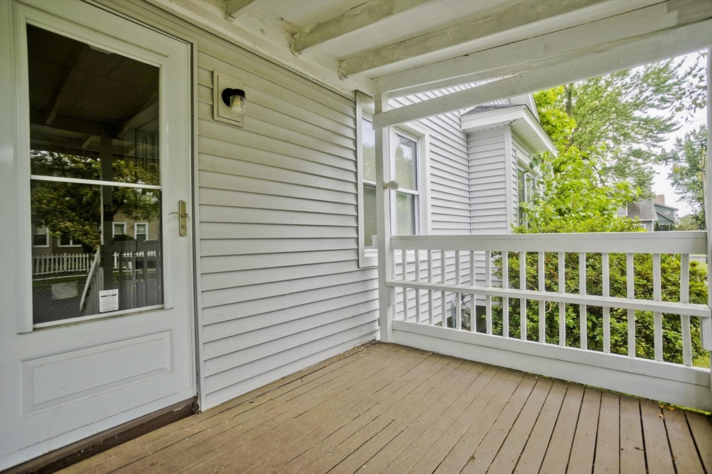 53 Freeman Terrace Springfield, MA 01104 - Photo 8 of 42