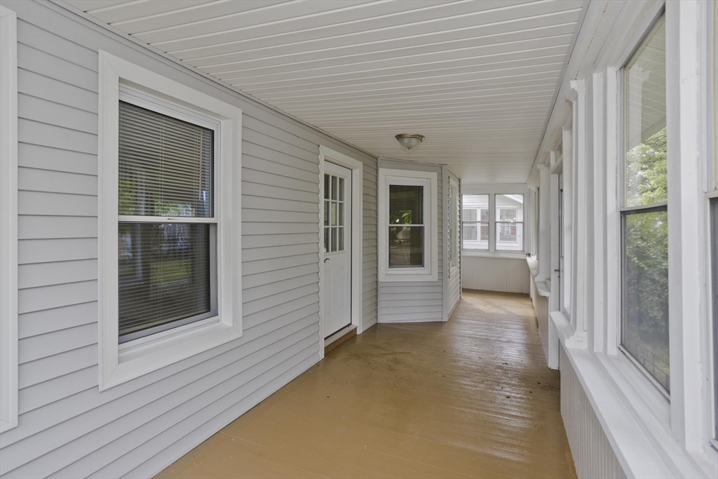 53 Freeman Terrace Springfield, MA 01104 - Photo 9 of 42