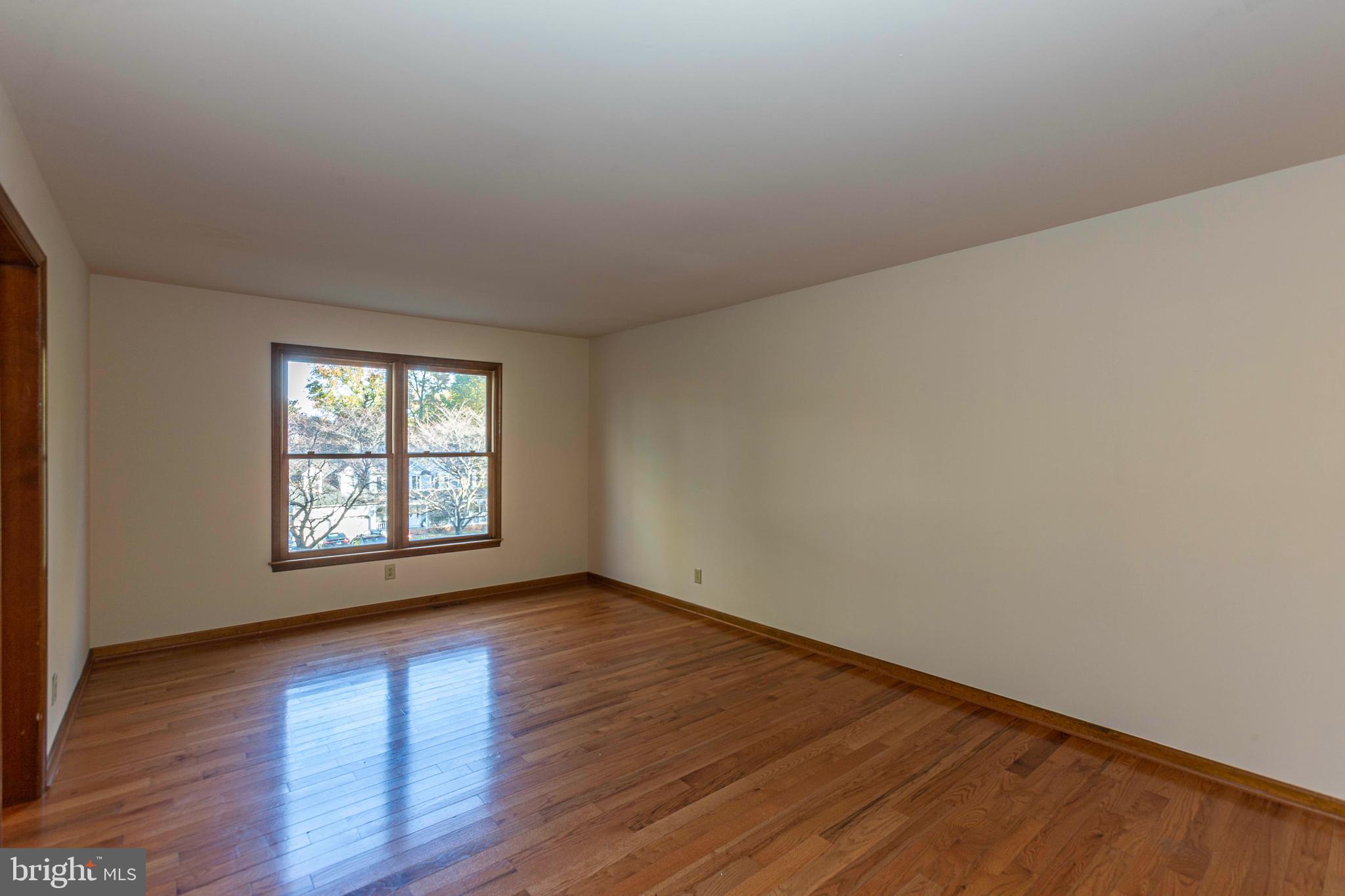 256 Choptank Road Stafford, VA 22556 - Photo 4 of 46 Living Room