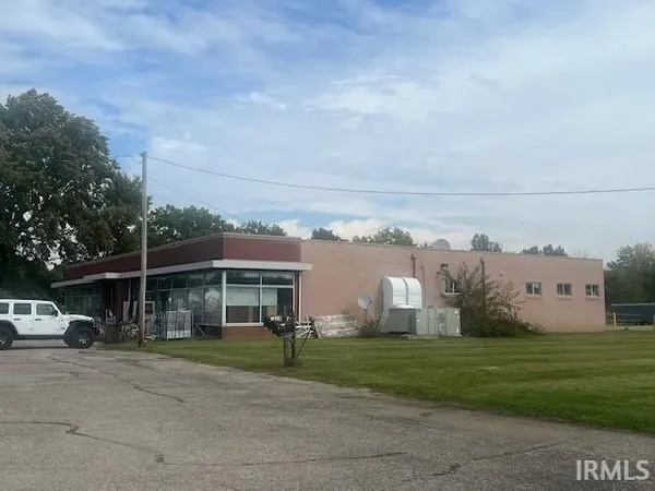 $695,000 | 7628 Michigan Road, Plymouth, IN 46563