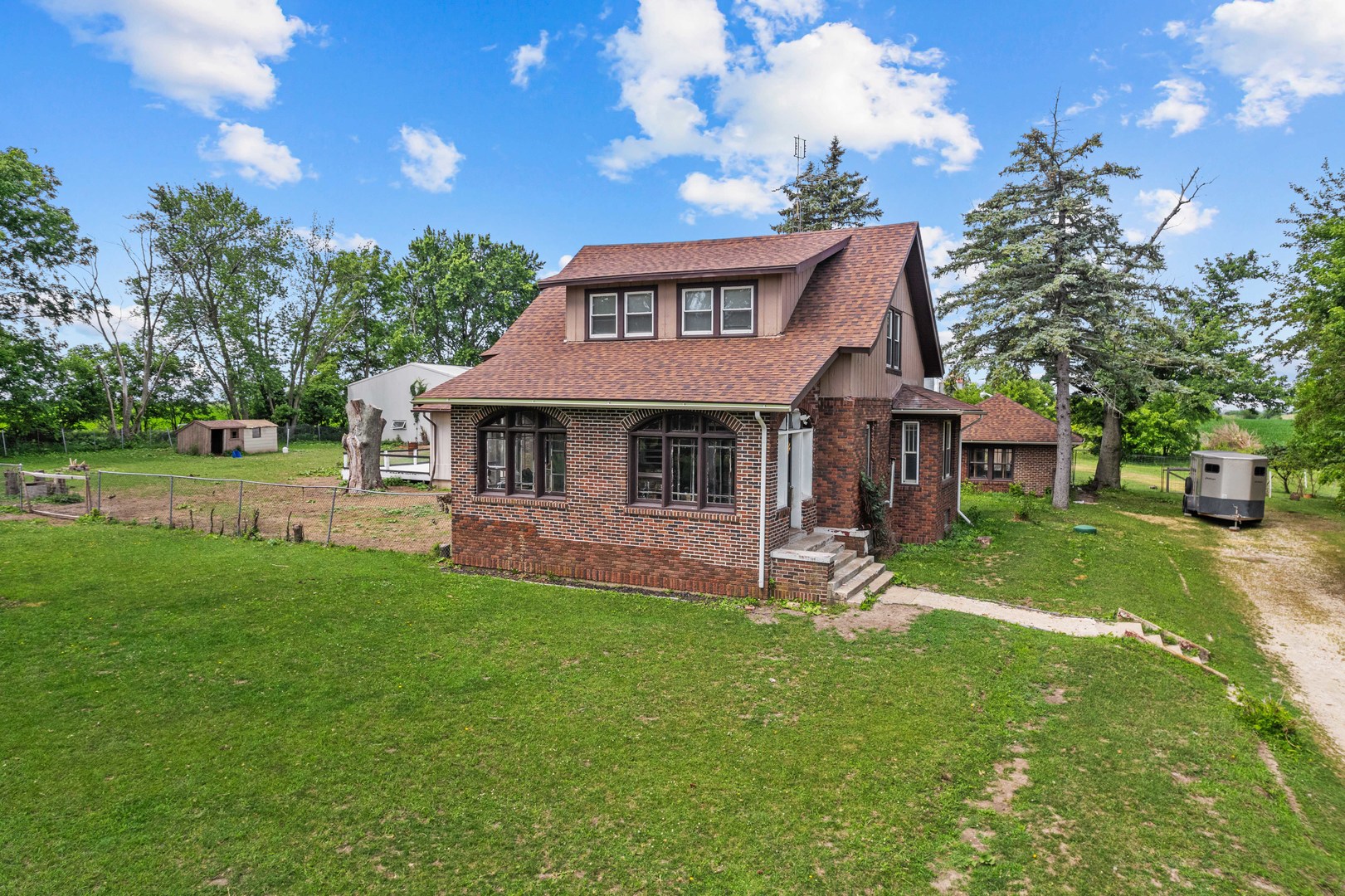 953 Paw Paw Road Paw Paw, IL 61353 - Photo 2 of 41 Gallery Image 2