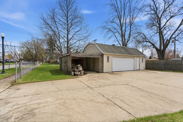 $194,900 | Undisclosed Address, Hammond, IN 46324