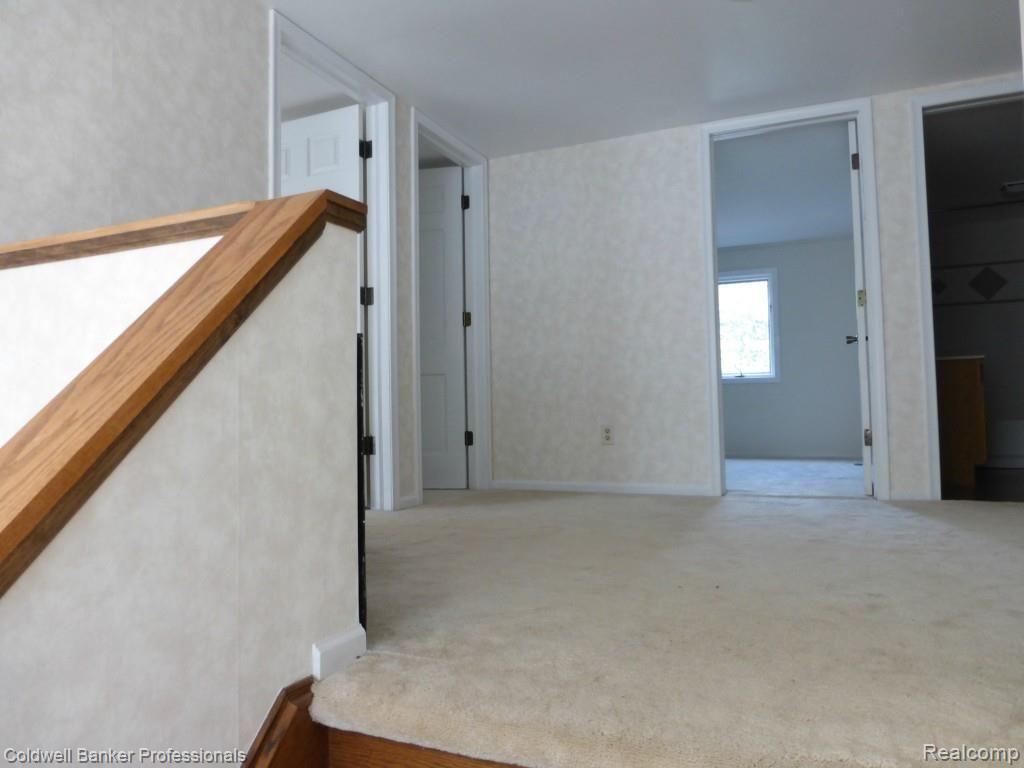 11350 Clark Road Davisburg, MI 48350 - Photo 19 of 46 better landing.jpg